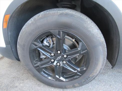 Used 2024 Chevrolet Blazer LT w/ Midnight/Sport Edition image 5