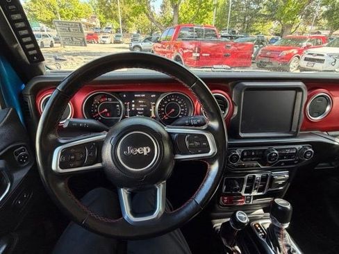 Used 2022 Jeep Gladiator Rubicon w/ LED Lighting Group AWD/4WD image 16