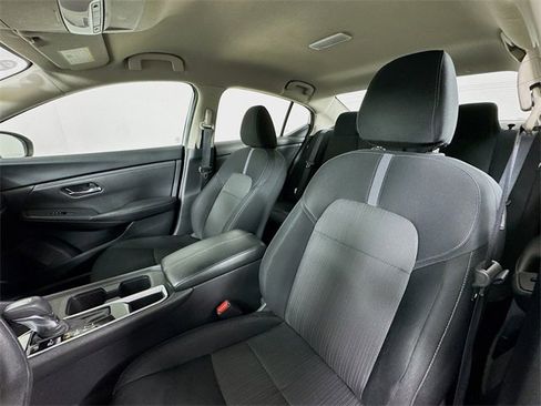 Used 2024 Nissan Sentra SV image 11