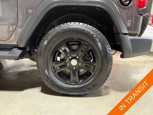 Certified 2020 Jeep Wrangler Sport AWD/4WD image 32