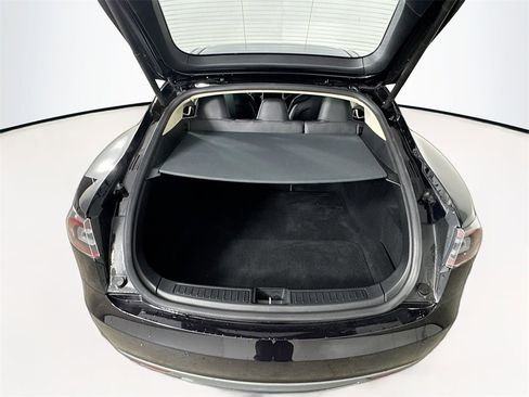 Used 2016 Tesla Model S 70 image 26
