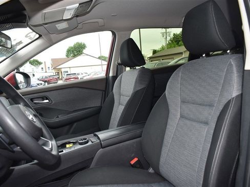 Used 2023 Nissan Rogue SV AWD/4WD image 12