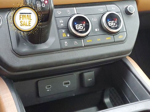 Used 2023 Land Rover Defender 110 X image 28