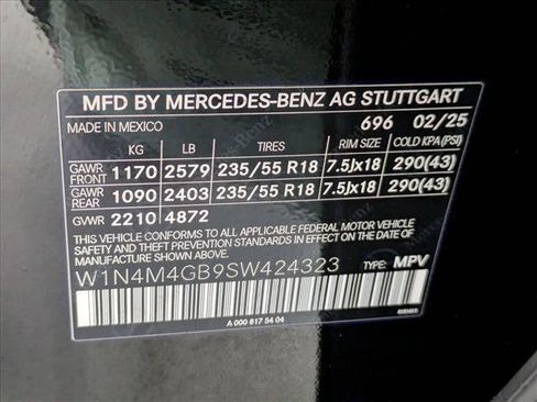 Certified 2025 Mercedes-Benz GLB 250 image 27