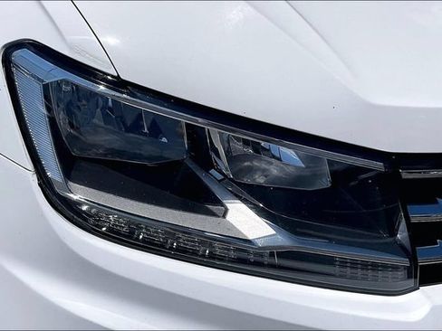 Used 2021 Volkswagen Tiguan SE FWD image 29