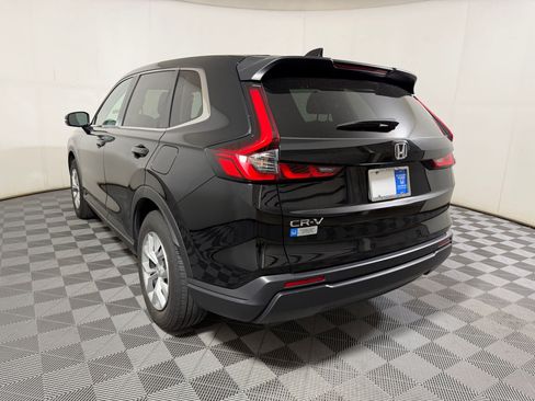 Used 2025 Honda CR-V LX image 2