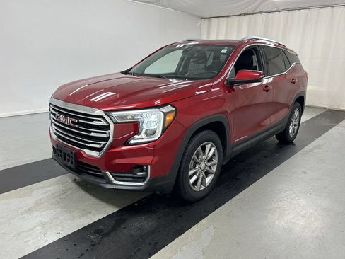Used 2022 GMC Terrain SLT w/ Infotainment Package II AWD/4WD image 5