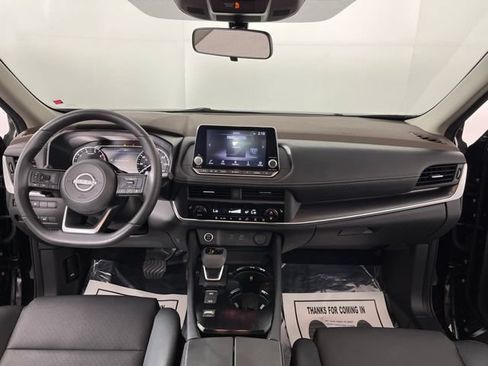 Used 2023 Nissan Rogue SV w/ SV Premium B Package FWD image 40