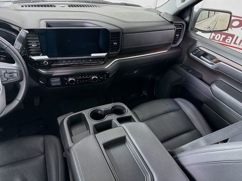 Used 2025 GMC Sierra 1500 SLT AWD/4WD image 25