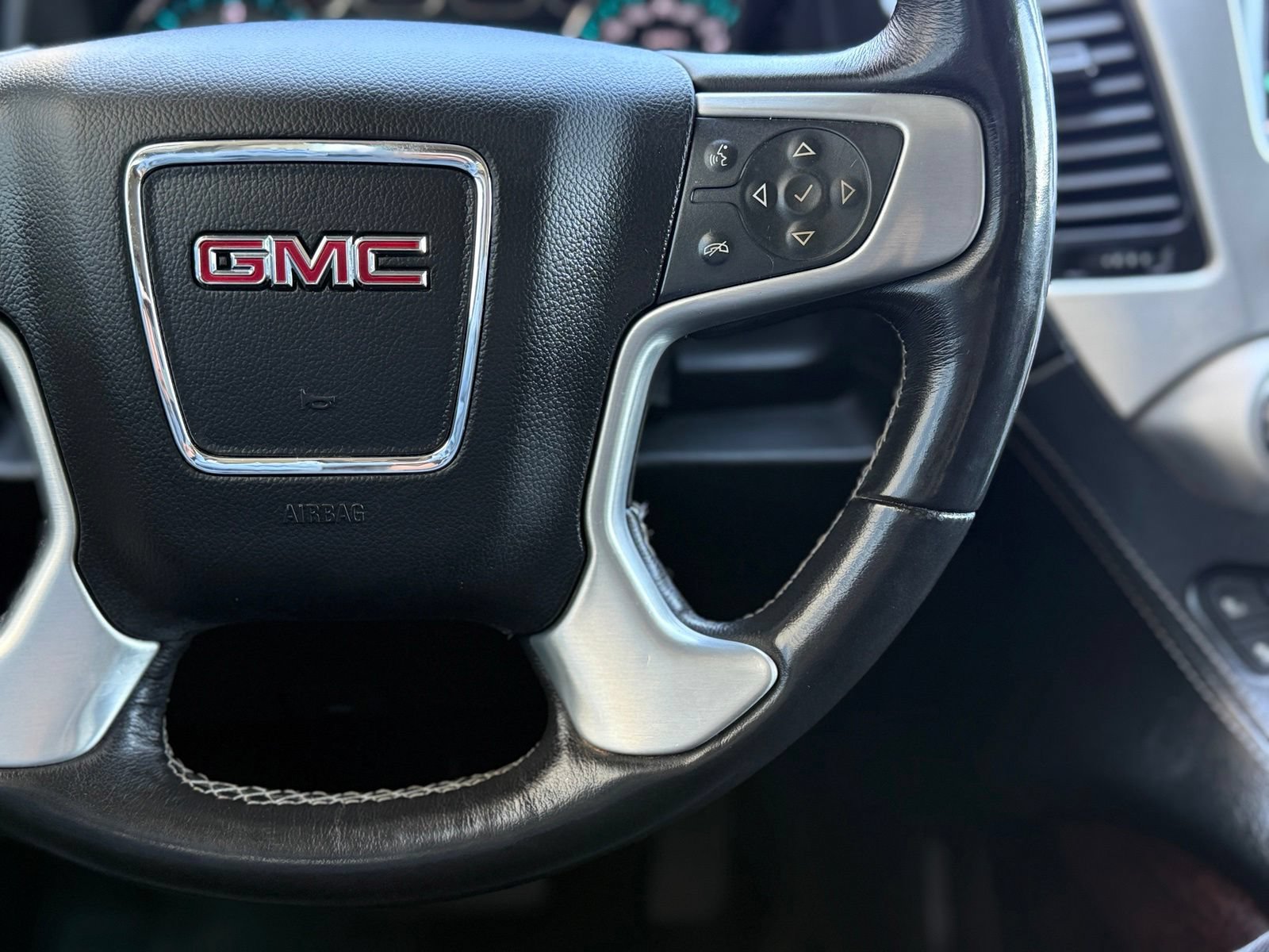 Used 2018 GMC Yukon XL SLT AWD/4WD image 27