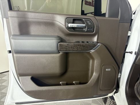 Used 2023 GMC Sierra 2500 Denali image 14