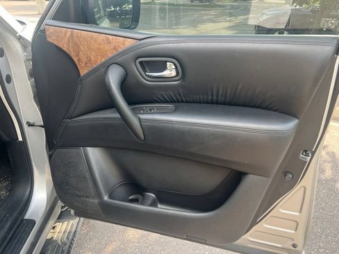 Used 2021 Nissan Armada SL w/ Captain's Chairs Package AWD/4WD image 22