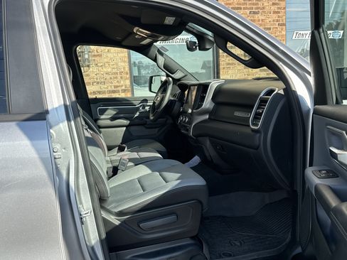 Used 2022 RAM 1500 Big Horn AWD/4WD image 14