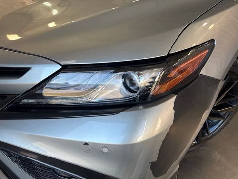 Used 2021 Toyota Camry XSE w/ Navigation Upgrade Package FWD image 2