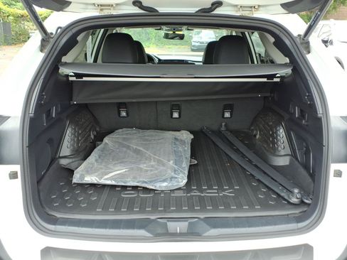 Used 2024 Subaru Outback Onyx Edition AWD/4WD image 25