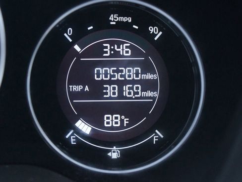 Used 2022 Honda HR-V LX image 4