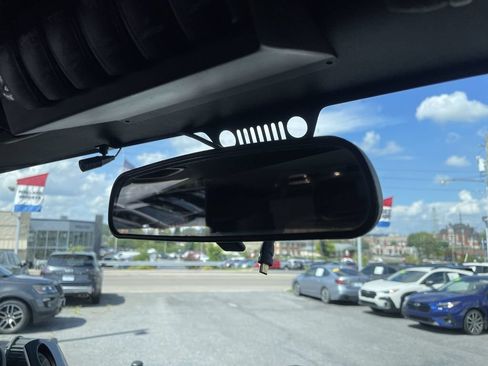 Used 2014 Jeep Wrangler Rubicon AWD/4WD image 21