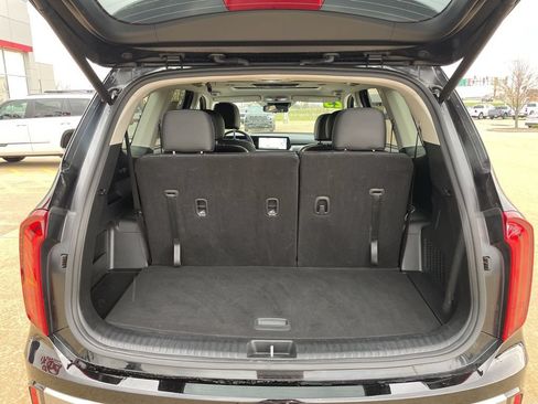 Used 2025 Kia Telluride S AWD/4WD image 15