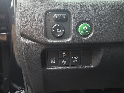 Used 2025 Honda Ridgeline RTL image 13