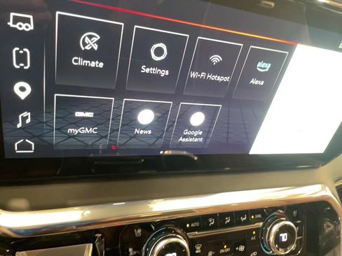 Used 2025 GMC Sierra 1500 Denali Ultimate AWD/4WD image 22