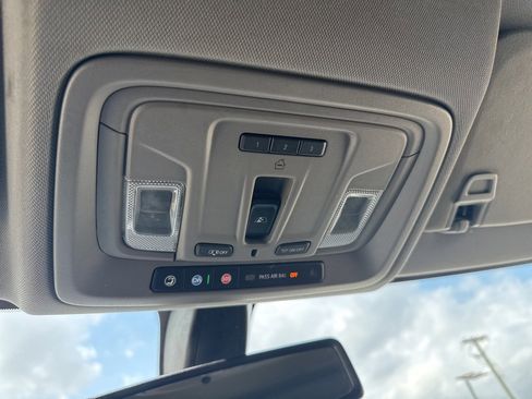 Used 2019 Chevrolet Silverado 1500 LTZ w/ LTZ Texas Edition image 17