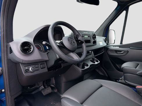 New 2026 Mercedes-Benz Sprinter 144 Cargo image 10