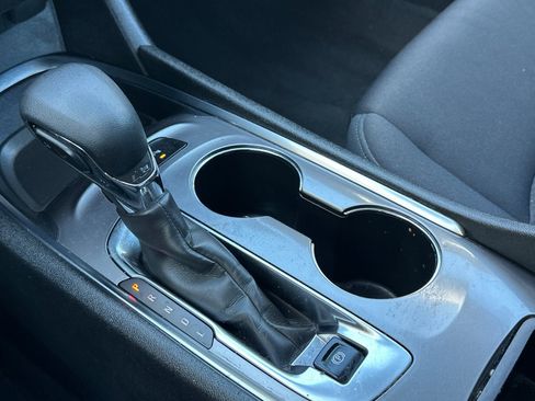 Used 2022 Chevrolet Malibu LT FWD image 20