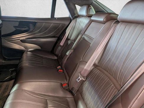 Used 2019 Lexus LS 500 w/ Interior Upgrade Package RWD image 20