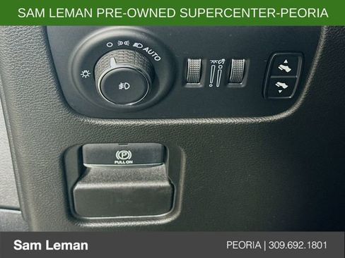 Used 2023 Jeep Grand Wagoneer 4WD w/ Flexible Seating Group image 10