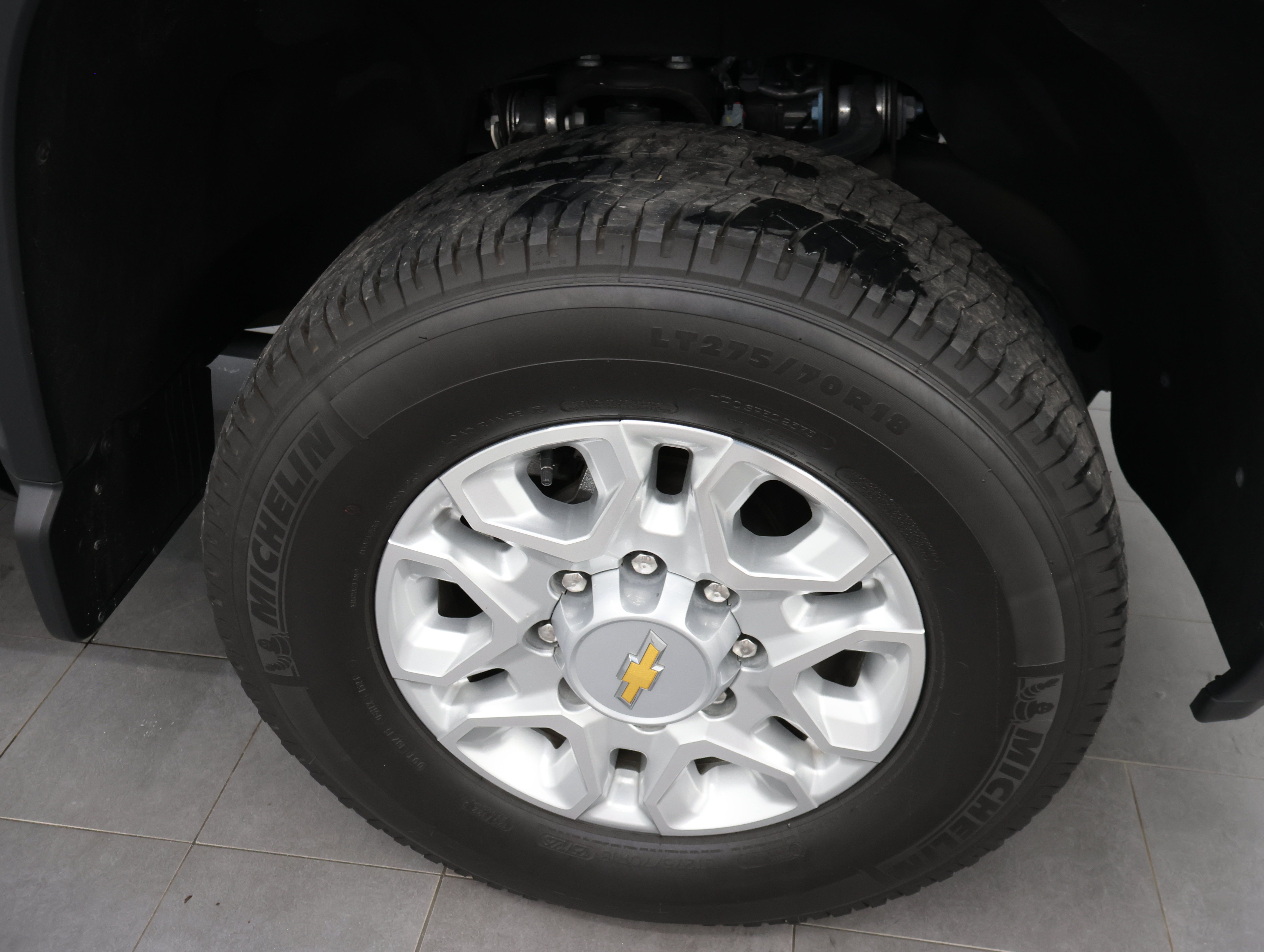 Used 2024 Chevrolet Silverado 2500 LTZ w/ LTZ Premium Package AWD/4WD image 3