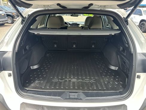 Used 2025 Subaru Outback Limited w/ Popular Package #2 AWD/4WD image 31