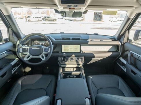 New 2024 Land Rover Defender 110 S image 15