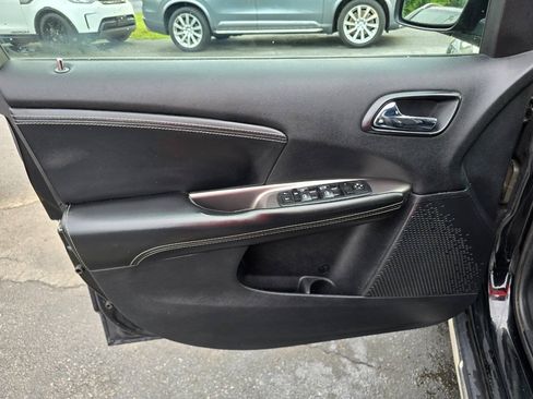 Used 2015 Dodge Journey Crossroad w/ Flexible Seating Group FWD image 15