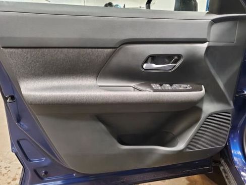 New 2026 Nissan Kicks SV image 18