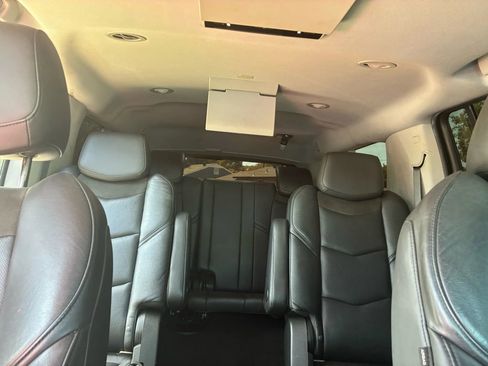 Used 2019 Cadillac Escalade ESV Premium Luxury w/ Escalade Sport Edition image 11