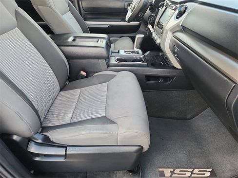 Used 2016 Toyota Tundra SR5 image 23