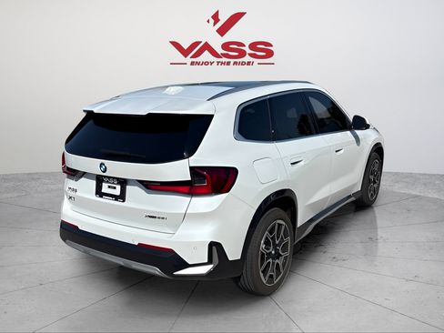 Used 2026 BMW X1 xDrive28i w/ Technology Package AWD/4WD image 5