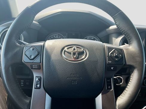 Used 2019 Toyota Tacoma TRD Pro image 11