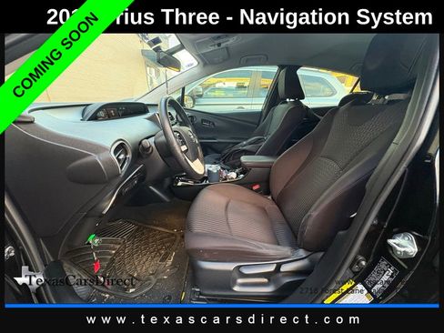 Used 2016 Toyota Prius Three image 6