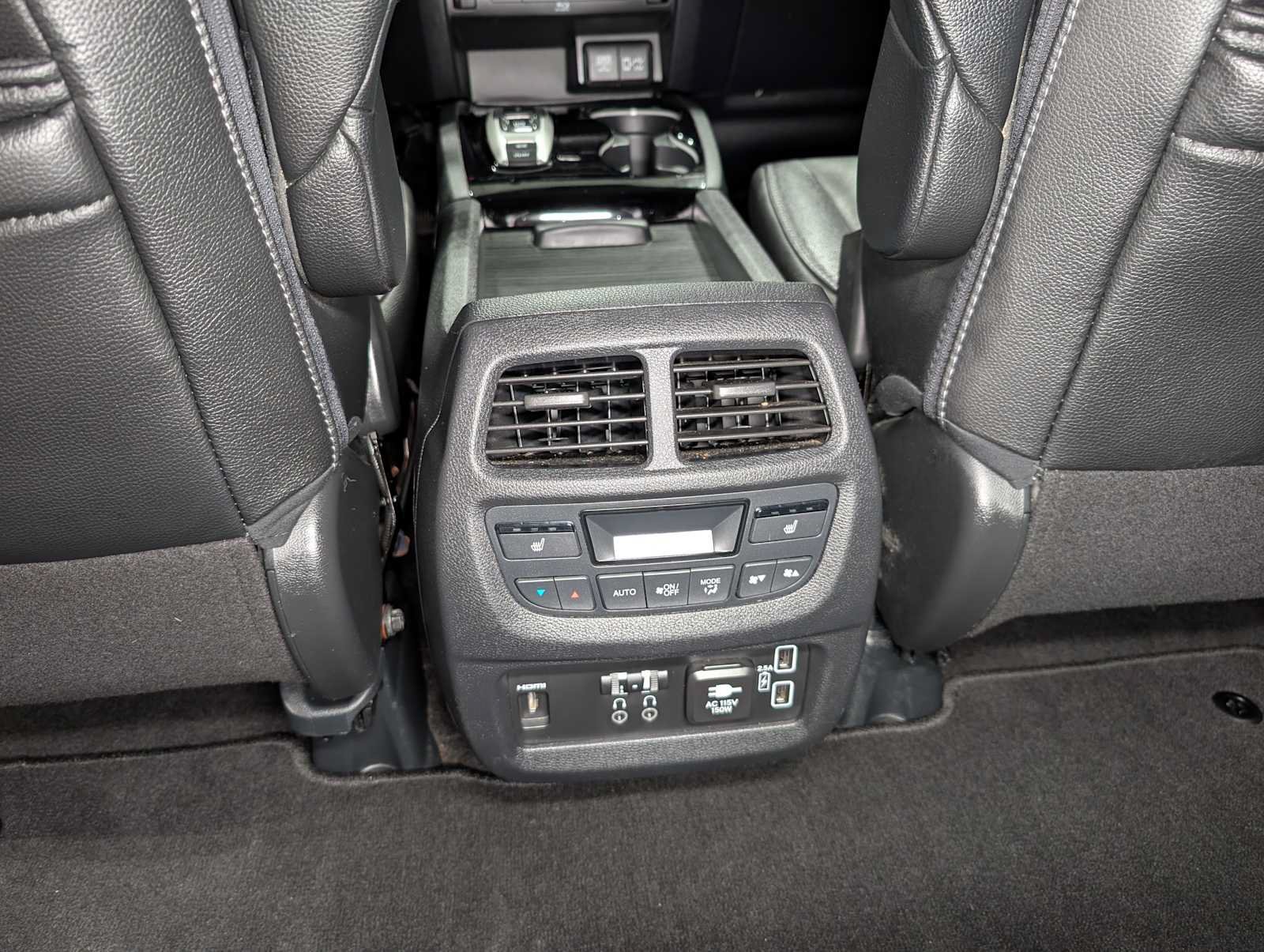 Used 2020 Honda Pilot Touring image 22
