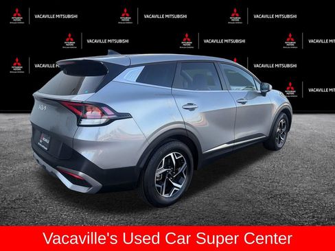 Used 2025 Kia Sportage LX FWD image 5