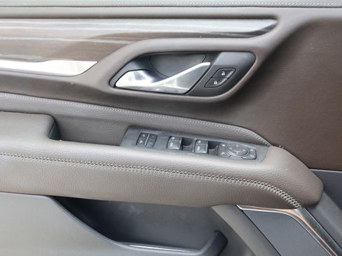 Used 2023 GMC Yukon XL Denali AWD/4WD image 12