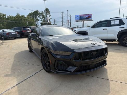 Used 2024 Ford Mustang GT RWD image 2
