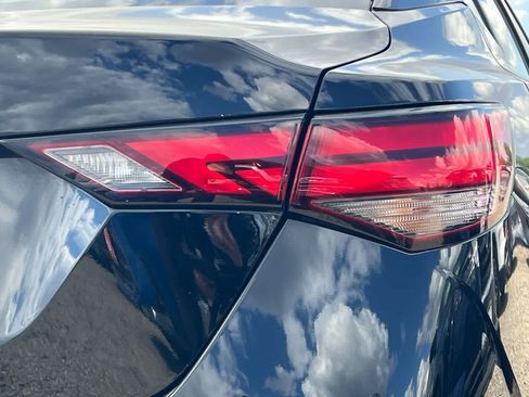 Certified 2024 Nissan Sentra S FWD image 33