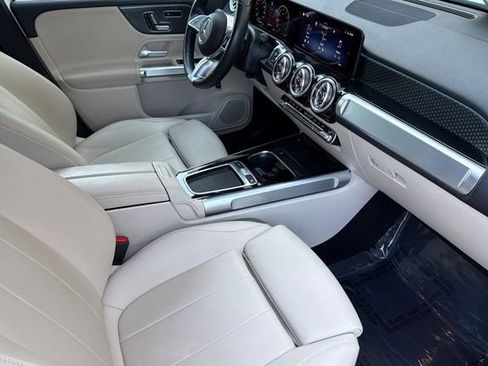 Used 2024 Mercedes-Benz GLB 250 image 18