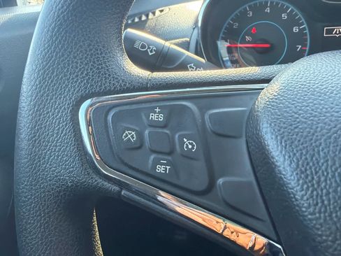 Used 2017 Chevrolet Cruze LT image 22