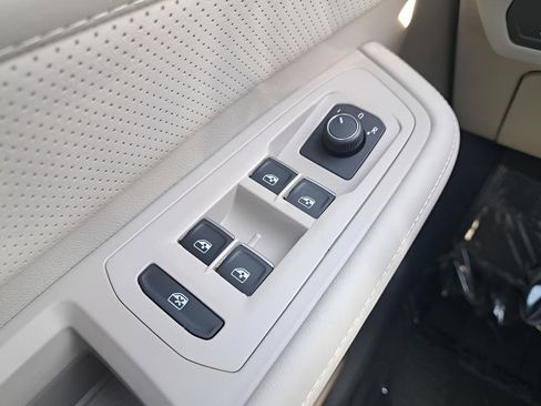 New 2026 Volkswagen Atlas SEL AWD/4WD image 25