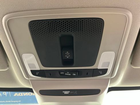 Certified 2025 Honda HR-V EX-L image 25