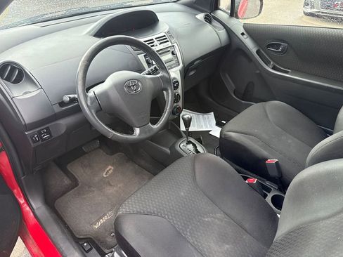 Used 2008 Toyota Yaris S FWD image 2