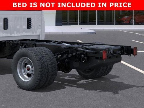 New 2025 GMC Sierra 3500 Pro w/ Convenience Package image 14